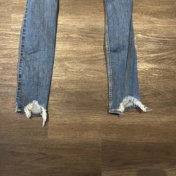 Hollister high rise jeans - Picture 4 of 7